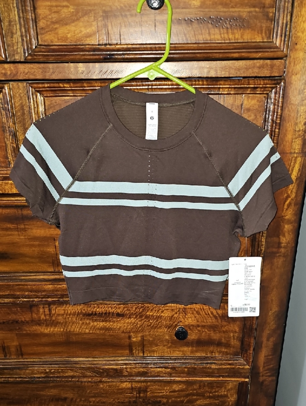 Lululemon Swiftly Tech Cropped Tee 2.0 Stripe!! Sz 8!! Dont Miss Out! LSWC/FOAM